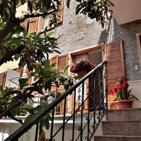 דירה Casa Rina מאלצ'סינה