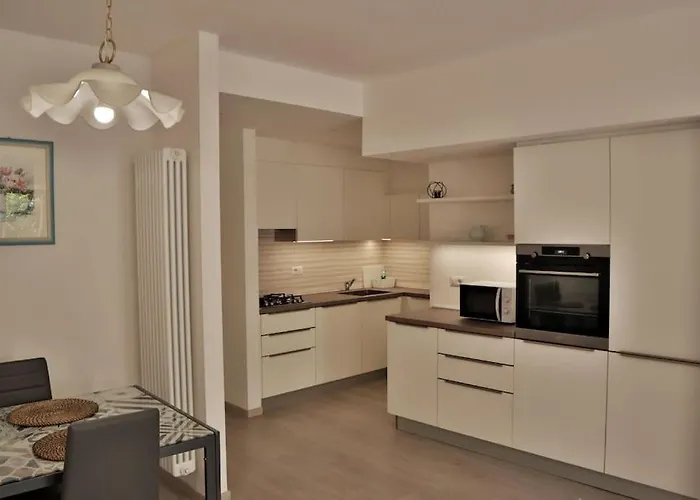 Casa Rina 公寓 马尔切西内